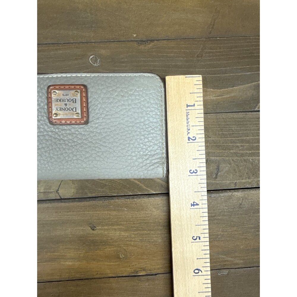 Vintage Leather Dooney & Bourke Wallet - Picture 4 of 5